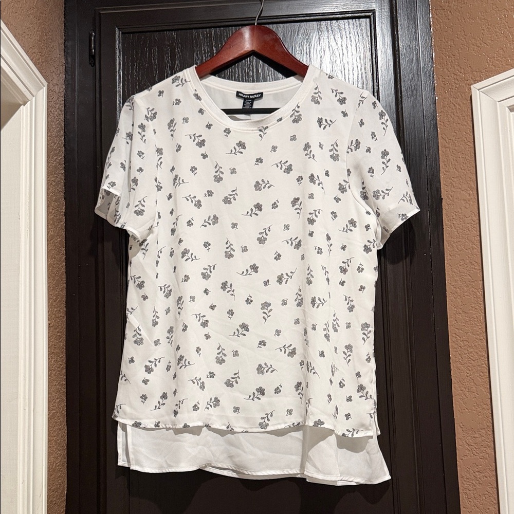 Hilary Radley White Floral Short Sleeve Top